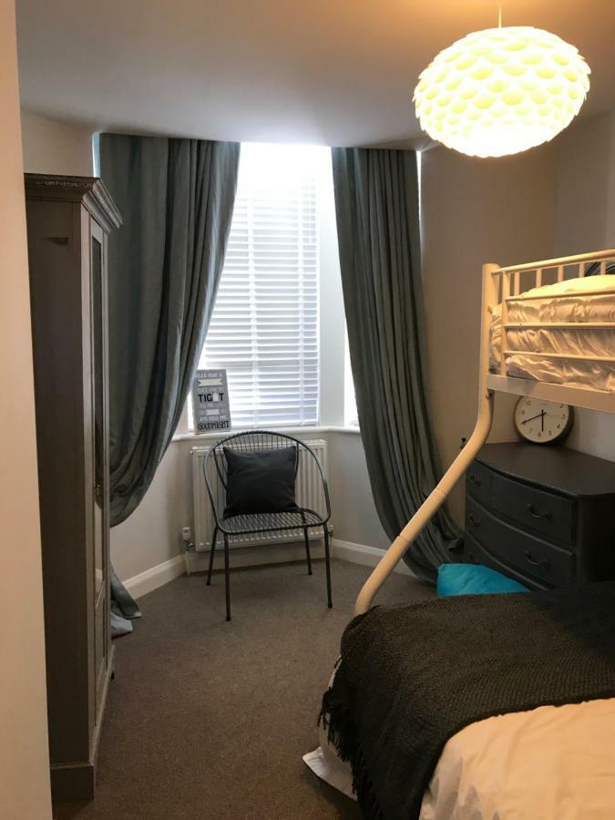 Wight View, Flat 2 Rosslyn House Apartment Swanage Exterior photo